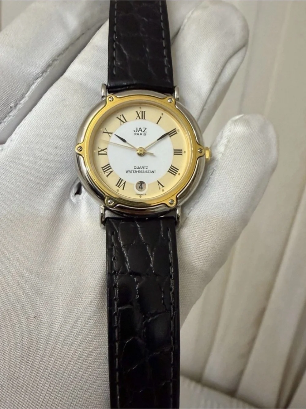 Vintage JAZ Paris Two-Tone Unisex Watch X5 XM8/6 Round Roman Numeral Date 31mm